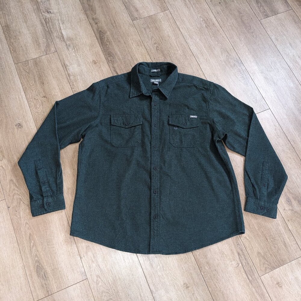 NWT EDDIE BAUER Cabin  Flannel Classic Fit Shirt Men's Solid Green Size XL